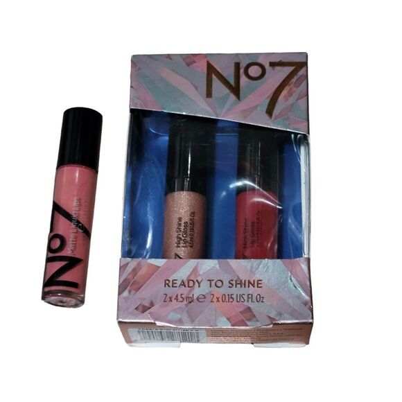 No 7 bundle of high shine and matte  lipgloss - Picture 1 of 6